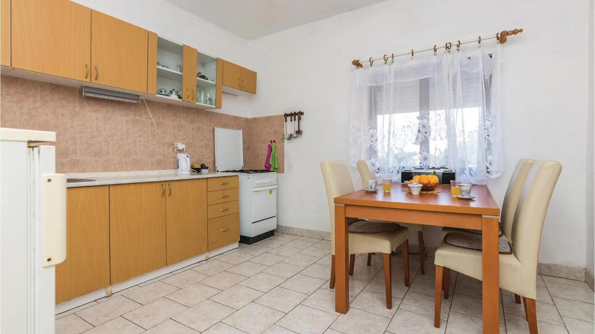 Ferienhaus 3 Bedroom Nice Home In Sikovo