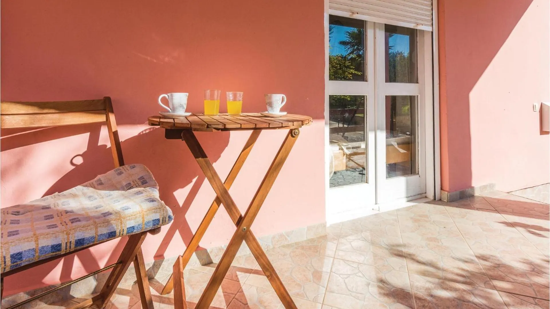 3 Bedroom Nice Home In Sikovo Croatia