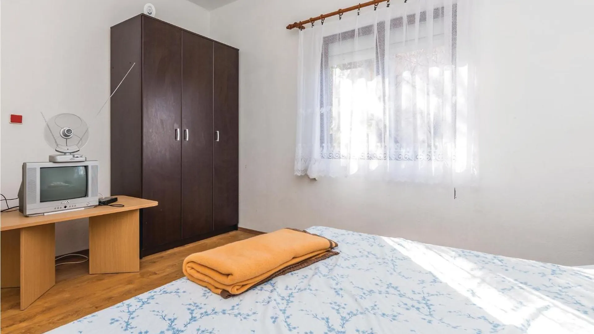 3 Bedroom Nice Home In Sikovo